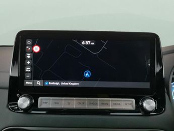 Hyundai Kona 64kWh Premium (10.5kW Charger) (204 ps) - KEYLESS ENTRY - LED - 