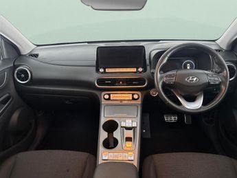 Hyundai Kona 64kWh Premium (10.5kW Charger) (204 ps) - HEATED SEATS - HEATED 