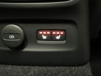 Volvo XC40 1.5h T5 Recharge 10.7kWh Ultimate Dark Plug-in (262 ps) - SENSUS
