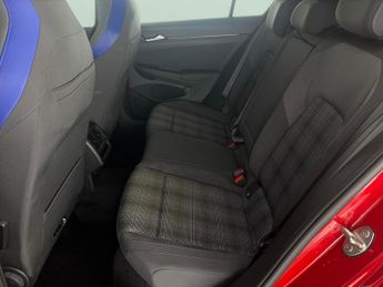Volkswagen Golf 1.4 TSI 13kWh GTE Plug-in DSG (245 ps) - LED - HEATED STEERING -