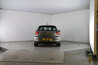 Volkswagen Polo 2.0 TSI GTI DSG (200 ps) - PADDLE SHIFT - PARK SENSORS - DRIVING