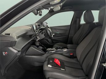 Peugeot 2008 1.2 PureTech Allure Premium + EAT (130 ps) - LED - REVERSE CAM -