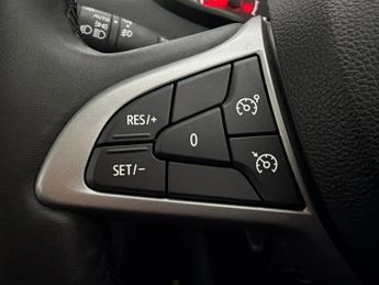 Dacia Sandero Stepway 1.0 TCe EXTREME CVT (90 ps) - KEYLESS ENTRY - PARK ASSIST - LED