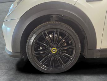 Mini Electric Hatch Cooper SE 32.6kWh Level 2 (184 ps) - PERFORMANCE CONTROL