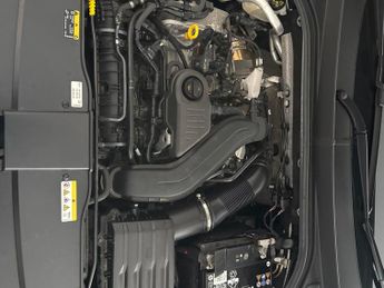 Volkswagen T-Roc 1.5 TSI Life DSG (150 ps) - PARK SENSORS - PADDLE SHIFT - AIR CO