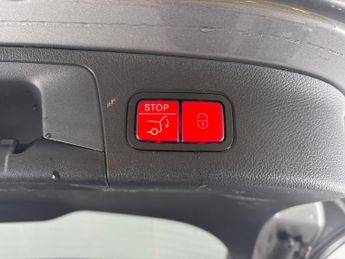 Mercedes-Benz EQA EQA 250+ 70.5kWh AMG Line (Premium) (190 ps) - LEATHER - KEYLESS