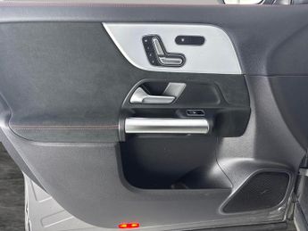 Mercedes-Benz EQA EQA 250+ 70.5kWh AMG Line (Premium) (190 ps) - LEATHER - KEYLESS
