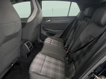 Volkswagen Golf 2.0 TDI GTD DSG (200 ps) - DIGITAL DASH - PADDLE SHIFT - PARK SE