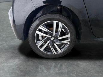 Peugeot 208 1.2 PureTech Allure Premium + EAT (100 ps) - BLUETOOTH - CRUISE