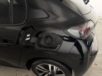 Peugeot 208 1.2 PureTech Allure Premium + EAT (100 ps) - BLUETOOTH - CRUISE