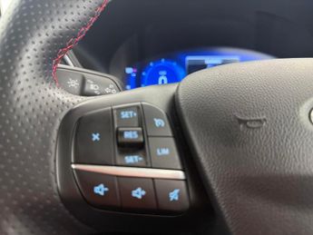 Ford Kuga 2.5 Duratec 14.4kWh ST-Line X Edition Plug-in CVT (225 ps) - KEY