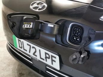 Hyundai Kona 64kWh Premium (10.5kW Charger) (204 ps) - HEATED SEATS - HEATED 