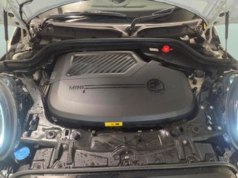 Mini Electric Hatch Cooper SE 32.6kWh Level 2 (184 ps) - PERFORMANCE CONTROL