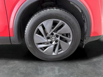 Nissan Qashqai 1.3 DIG-T MHEV Acenta Premium XTRON (158 ps) - LANE DEPARTURE  -