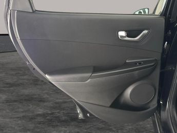 Hyundai Kona 1.6 h-GDi SE Connect DCT (141 ps) - CRUISE - CLIMATE CONTROL - P
