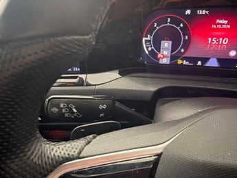 Volkswagen Golf 2.0 TDI GTD DSG (200 ps) - DIGITAL DASH - PADDLE SHIFT - PARK SE