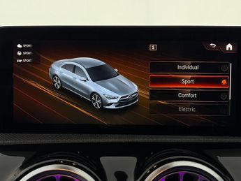 Mercedes-Benz CLA 1.3 CLA250e 15.6kWh AMG Line (Premium) Coupe Plug-in 8G-DCT (218