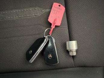 Cupra Formentor 1.4 eHybrid 12.8kWh V1 Plug-in DSG (204 ps) - KEYLESS ENTRY - LE
