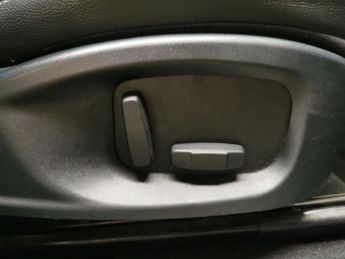 Jaguar F-PACE 3.0 D300 V6 S AWD (300 ps) - MERIDIAN AUDIO - NAV - HEATED SEATS