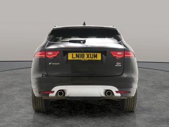 Jaguar F-PACE 3.0 D300 V6 S AWD (300 ps) - MERIDIAN AUDIO - NAV - HEATED SEATS
