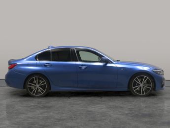 BMW 3 Series 2.0 320i M Sport (184 ps) - AUTO PARK - REVERSE CAM - HEATED SEA
