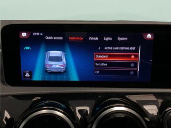 Mercedes-Benz CLA 1.3 CLA180 AMG Line Coupe 7G-DCT (136 ps) - LED - REVERSE CAM - 