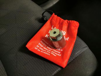 Toyota RAV4 2.5 VVT-h GPF Design CVT 4WD (222 ps) - LED - REVERSE CAM - NAV