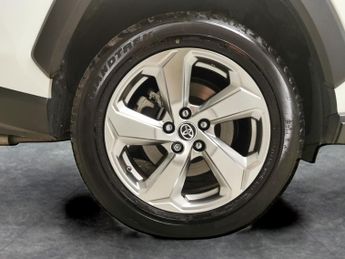 Toyota RAV4 2.5 VVT-h GPF Design CVT 4WD (222 ps) - LED - REVERSE CAM - NAV