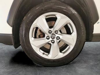 Toyota RAV4 2.5 VVT-h GPF Design CVT 4WD (222 ps) - LED - REVERSE CAM - NAV