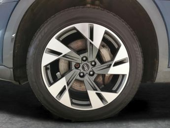 Audi e-tron 50 Sport quattro 71.2kWh (313 ps) - HEATED SEATS - ADJUSTABLE SU