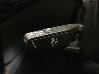 Audi e-tron 50 Sport quattro 71.2kWh (313 ps) - HEATED SEATS - ADJUSTABLE SU