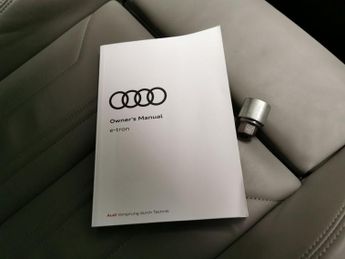 Audi e-tron 50 Sport quattro 71.2kWh (313 ps) - HEATED SEATS - ADJUSTABLE SU