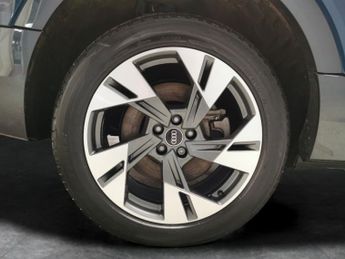 Audi e-tron 50 Sport quattro 71.2kWh (313 ps) - HEATED SEATS - ADJUSTABLE SU