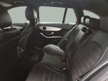Mercedes-Benz C Class 2.0 C220d AMG Line (Premium) G-Tronic+ (194 ps) - 18IN ALLOYS -
