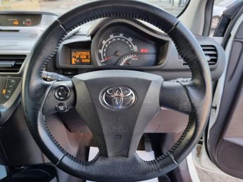 TOYOTA IQ  1.0 AUTOMATIC  VVT-I IQ2 3d 68 BHP