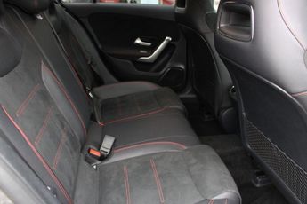 MERCEDES-BENZ A-CLASS 2.0 A 200 D AMG LINE 5d 148 BHP