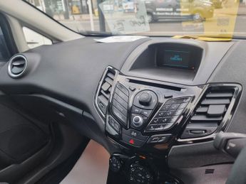 FORD FIESTA AUTOMATIC 1.0 ZETEC 5d 100 BHP