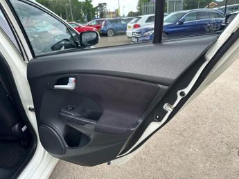 HONDA INSIGHT 1.3 IMA HX 5d 100 BHP