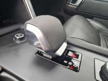 LAND ROVER DISCOVERY 3.0 SE MHEV 5d AUTO 296 BHP