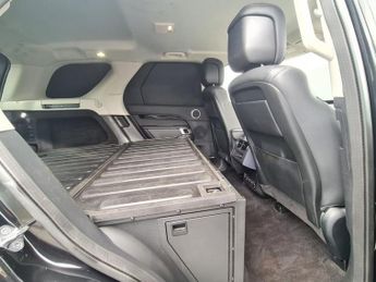LAND ROVER DISCOVERY 3.0 SE MHEV 5d AUTO 296 BHP