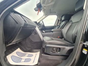 LAND ROVER DISCOVERY 3.0 SE MHEV 5d AUTO 296 BHP