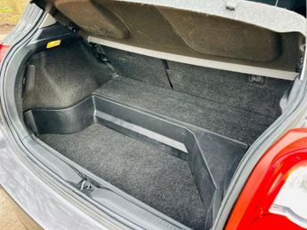 TOYOTA AURIS 1.8 T4 5d AUTOMATIC 99 BHP