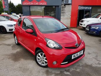 Toyota AYGO 1.0 VVT-I MODE 3d 68 BHP  ,  ** SOLID BRIGHT RED **