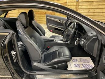 MERCEDES-BENZ E-CLASS 1.8 E200 CGI BLUEEFFICIENCY SE 2d 184 BHP
