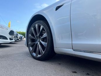 TESLA MODEL S 0.0 75D 5d 517 BHP £24,000 of Extras!