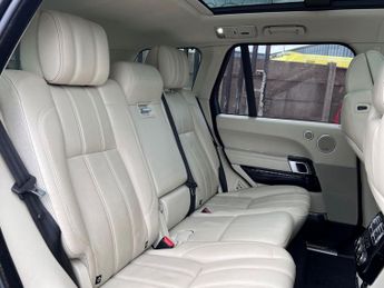 LAND ROVER RANGE ROVER 3.0 TD V6 Autobiography SUV 5dr Diesel Auto 4WD Euro 5 (s/s) (25