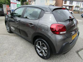 CITROEN C3 1.2 PURETECH SHINE S/S EAT6 5d 109 BHP AUTOMATIC