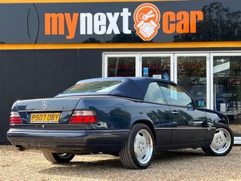 MERCEDES-BENZ E-CLASS 2.2 E220 2d AUTO 150 BHP