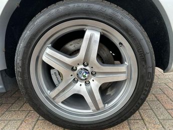 MERCEDES-BENZ M-CLASS 6.2 ML63 AMG 4MATIC 5d 503 BHP