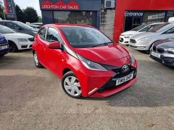 Toyota AYGO 1.0 VVT-I X-PLAY 5d 69 BHP **GREAT SPECIFICATION WITH TINTED GLA